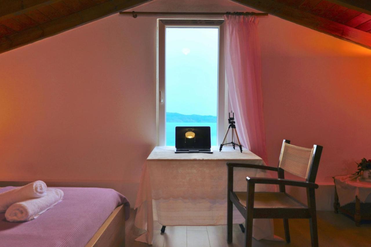 فيلا Penelope Stone House كالامي المظهر الخارجي الصورة
